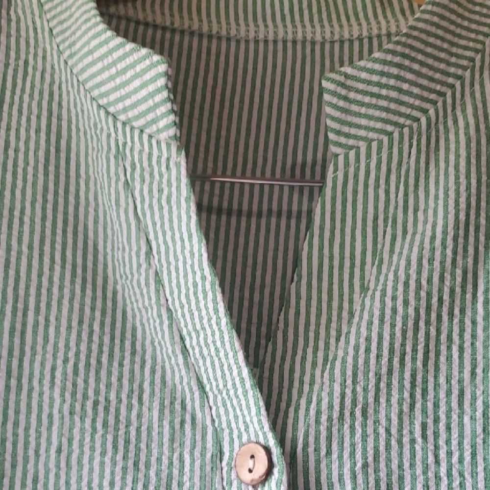 SHEIN Green and White Seersucker  Striped Short Set - Picture 8 of 12